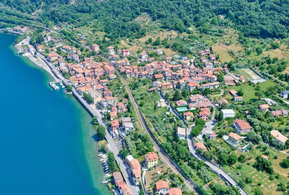 Casa Ducale Como Lake View 曼代洛-德尔拉里奥 外观 照片